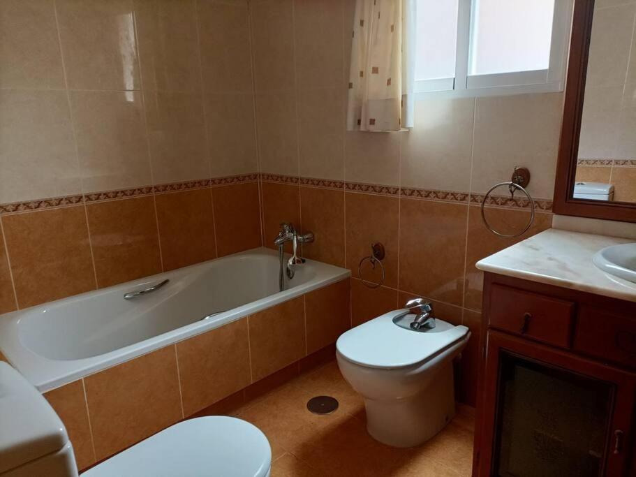 Apartamento Centrico En Lorca Apartment Ngoại thất bức ảnh